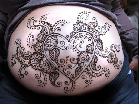 tatouage ventre femme enceinte